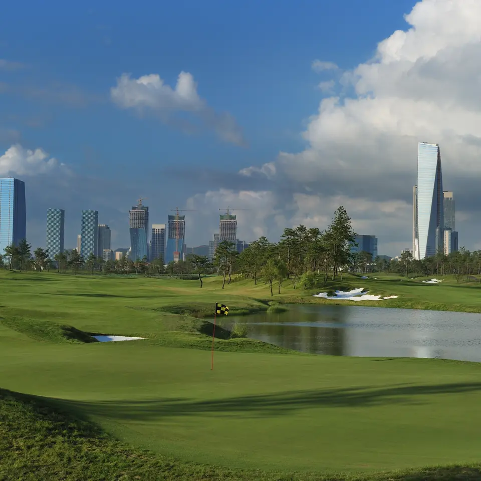 Jack Nicklaus Golf Club Korea with the Songdo skyline behind