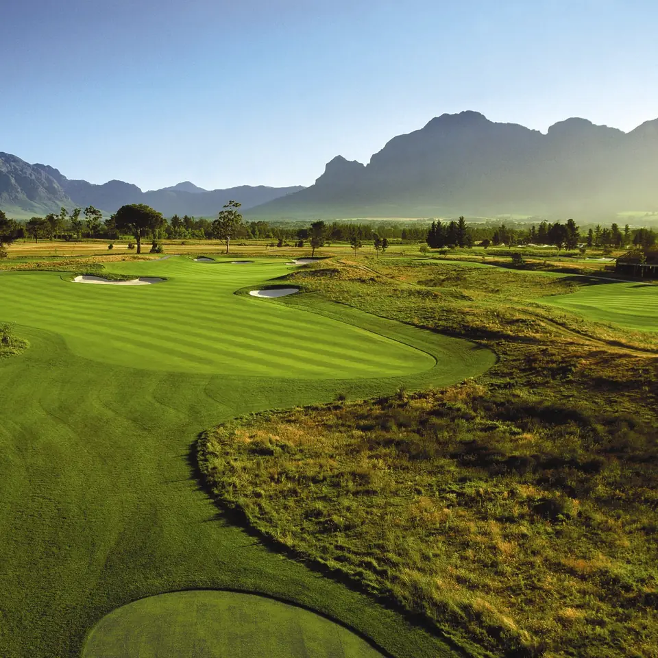 A fairway at Pearl Valley with the Franschhoek mountains behind